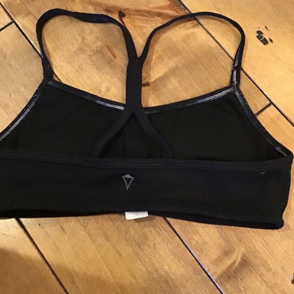 Ivivva girls padded bra size 10 - Picture 2 of 3